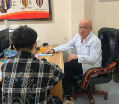 青海省|男科医师高朋磊：守护男性健康，专业男科诊疗